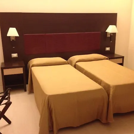 Capitol - Bianchi 4*