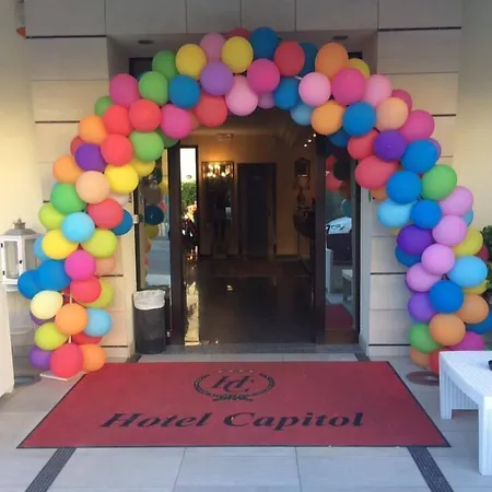 ホテル Capitol