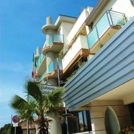 ホテル Capitol 4*