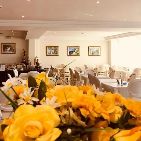 Ξενοδοχείο Capitol