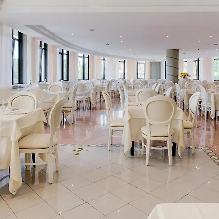 Hotel Capitol - Bianchi
