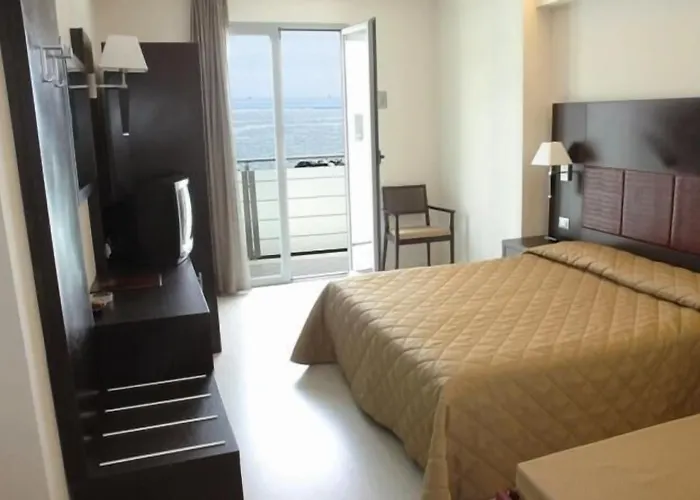 Hotel Capitol - Bianchi San Mauro Mare