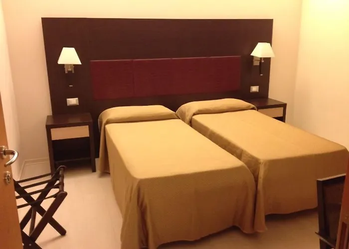 Capitol - Bianchi 4*